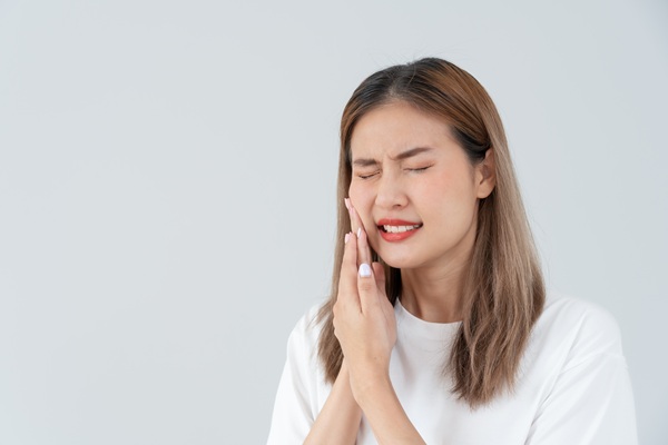 What To Expect When Visiting A TMJ Dentist